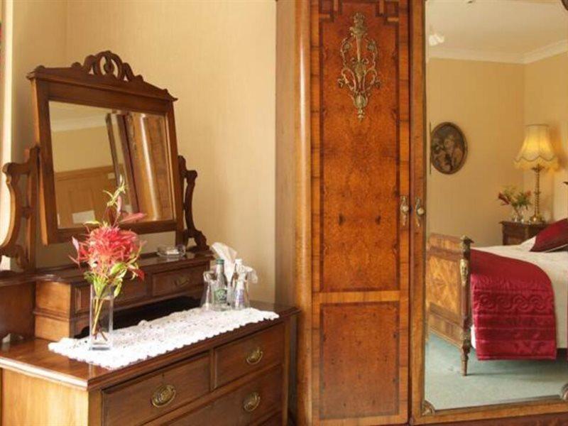 Seaview House Hotel